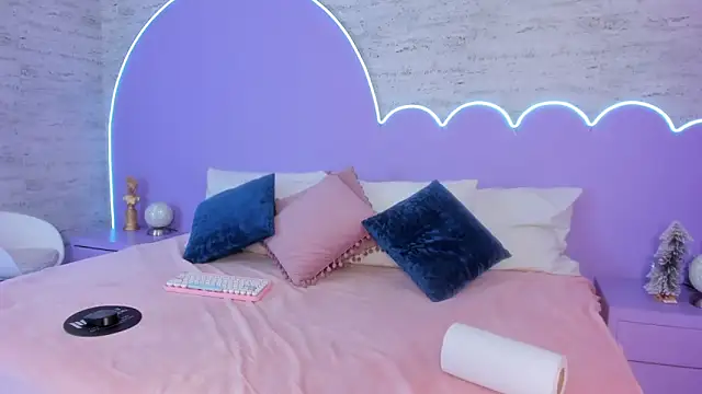 Giaa Ross online show from December 20, 2025, 7:39 pm