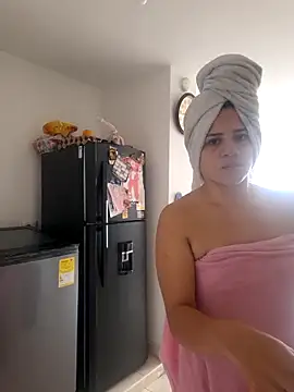 Oliver-sophia online show from November 9, 2025, 7:29 pm