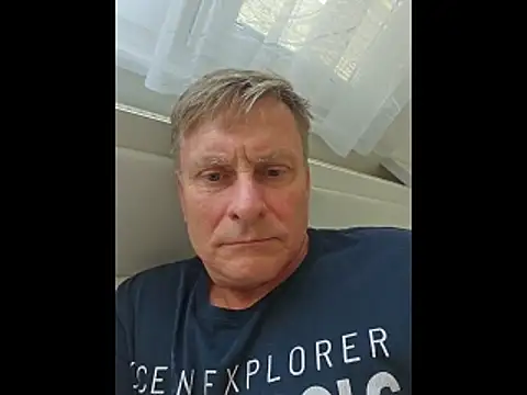 johnnym1 online show from March 18, 2026, 12:19 pm