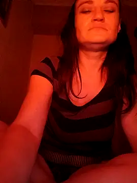 Snapshot of kristinakristi chatting on October 8, 2025, 9:26 pm kristinakristi online show from October 8, 2025, 9:26 pm