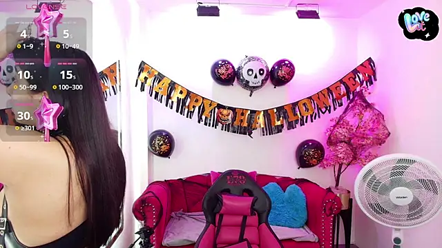 Miss dolly  online show from October 30, 2025, 12:25 pm