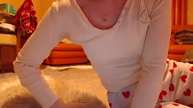 Snapshot of LovelyAndraGirl chatting on April 25, 2026, 1:41 pm LovelyAndraGirl online show from April 25, 2026, 1:41 pm