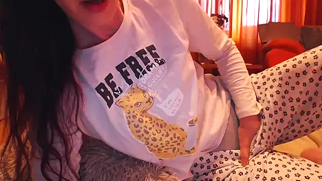 Snapshot of LovelyAndraGirl chatting on March 18, 2026, 7:11 am LovelyAndraGirl online show from March 18, 2026, 7:11 am