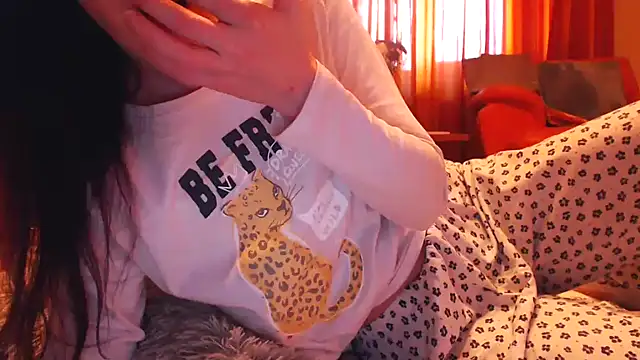 Snapshot of LovelyAndraGirl chatting on March 17, 2026, 6:38 am LovelyAndraGirl online show from March 17, 2026, 6:38 am