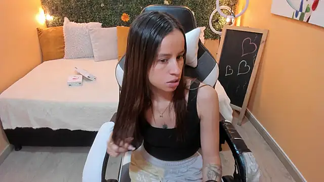 Snapshot of Violeta_Hernandez chatting on December 30, 2024, 12:52 pm Violeta Hernandez online show from December 30, 2024, 12:52 pm