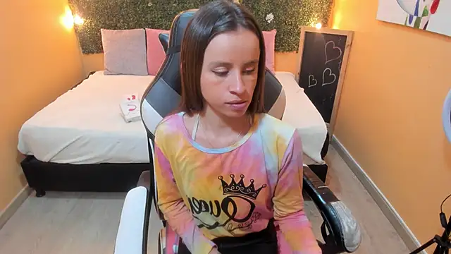 Snapshot of Violeta_Hernandez chatting on January 15, 2025, 3:50 pm Violeta Hernandez online show from January 15, 2025, 3:50 pm