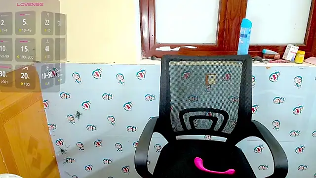 Snapshot of __Saphia__ chatting on November 26, 2025, 12:54 am Saphia online show from November 26, 2025, 12:54 am