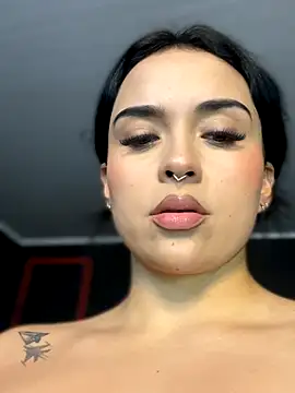 CharlotteScotte online show from November 3, 2025, 11:36 am