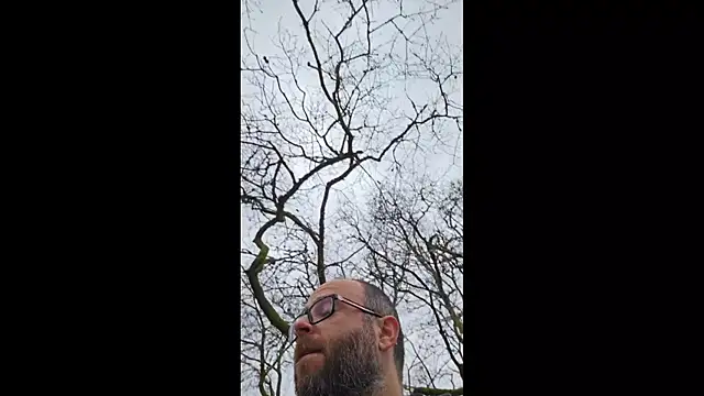 ravingr4d4 online show from March 2, 2026, 11:17 am