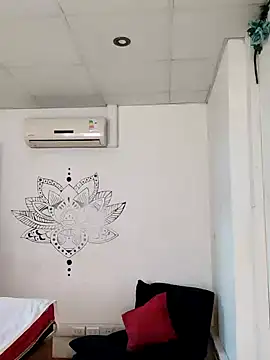 Snapshot of Daniela77771 chatting on December 4, 2024, 2:42 pm Daniela77771 online show from December 4, 2024, 2:42 pm