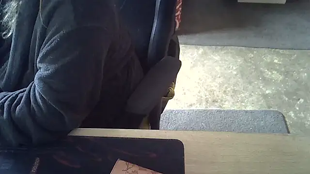 Silvia2277 online show from February 2, 2026, 7:18 am