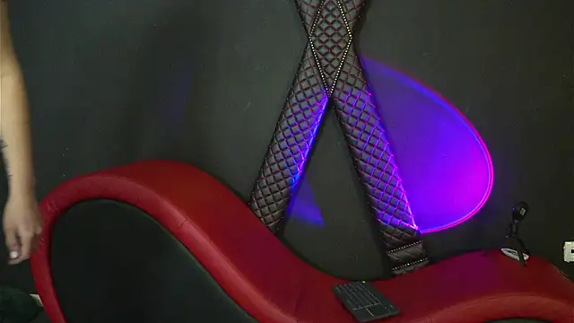 CelineConner online show from March 29, 2026, 4:14 am