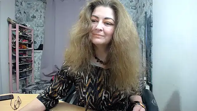 Helen1974 online show from January 10, 2026, 5:08 pm