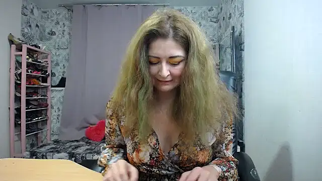 Helen1974 online show from January 11, 2026, 7:32 pm