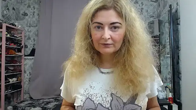 Helen1974 online show from October 14, 2025, 1:28 am