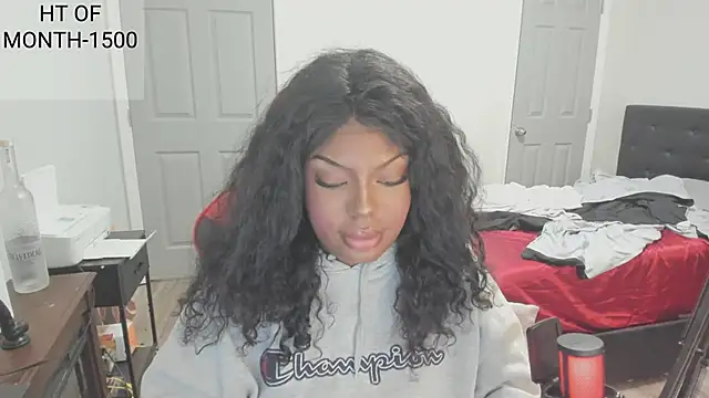 demi xoxo online show from November 7, 2025, 1:54 am