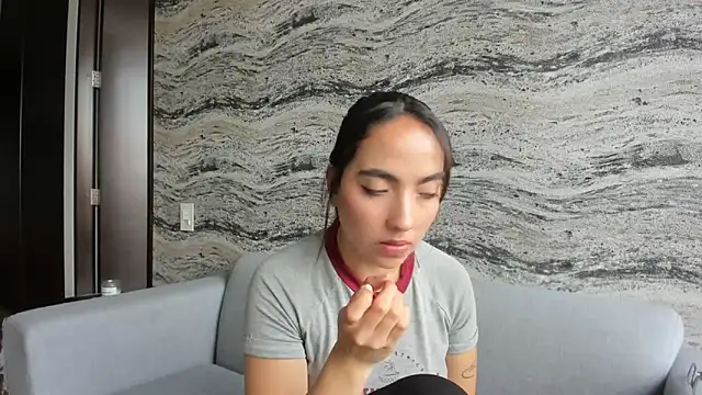 Snapshot of Sophi__a chatting on November 7, 2025, 8:57 pm Sophi a online show from November 7, 2025, 8:57 pm