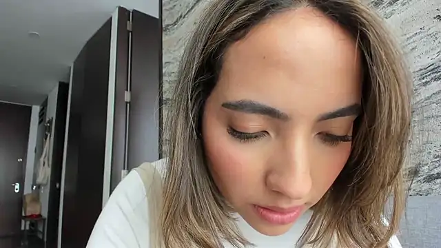 Snapshot of Sophi__a chatting on February 21, 2025, 8:16 pm Sophi a online show from February 21, 2025, 8:16 pm