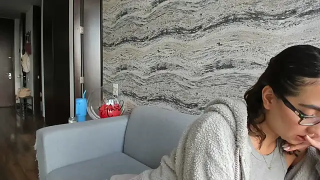 Snapshot of Sophi__a chatting on October 21, 2025, 8:41 pm Sophi a online show from October 21, 2025, 8:41 pm