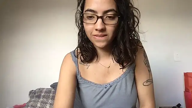 Sophi  a online show from July 25, 2026, 6:14 pm