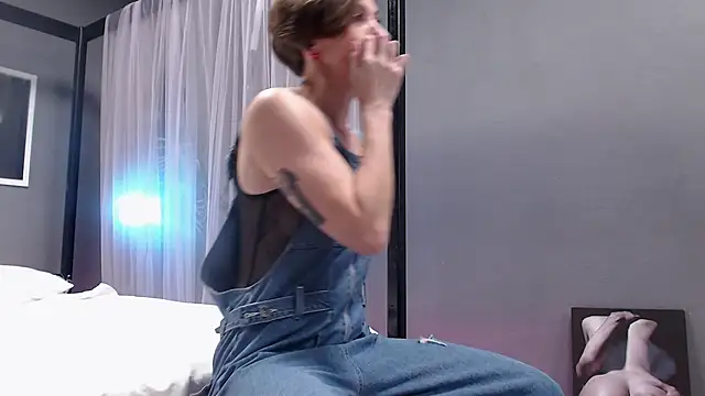 Dorothy Meyer online show from November 29, 2025, 9:04 pm