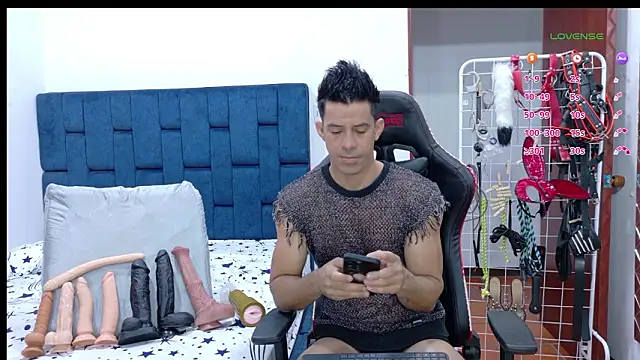 JoseRumbero26 online show from February 16, 2026, 12:04 pm