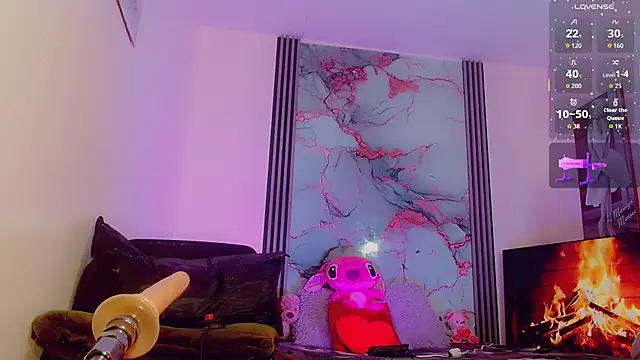  ChanellR  online show from November 24, 2025, 7:14 pm