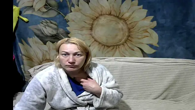 Snapshot of wLESLYMOSw chatting on April 8, 2026, 11:55 am wLESLYMOSw online show from April 8, 2026, 11:55 am