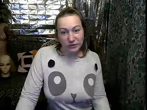 Snapshot of wLESLYMOSw chatting on February 7, 2026, 6:49 pm wLESLYMOSw online show from February 7, 2026, 6:49 pm