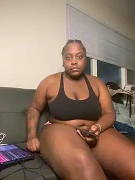 fantasygyal online show from May 4, 2026, 3:10 am