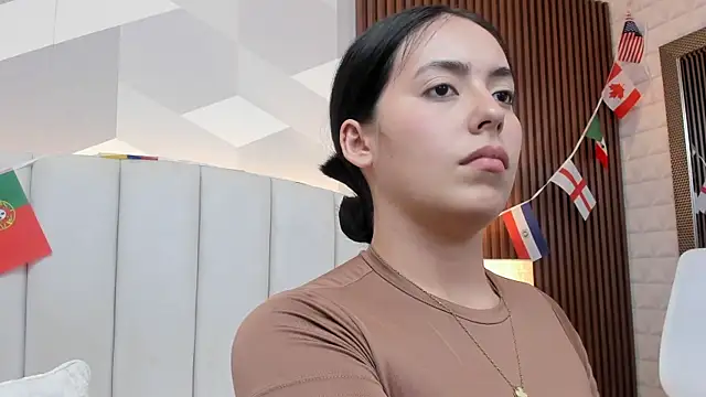 Snapshot of Julietasantos__ chatting on July 16, 2026, 6:27 pm Julietasantos online show from July 16, 2026, 6:27 pm