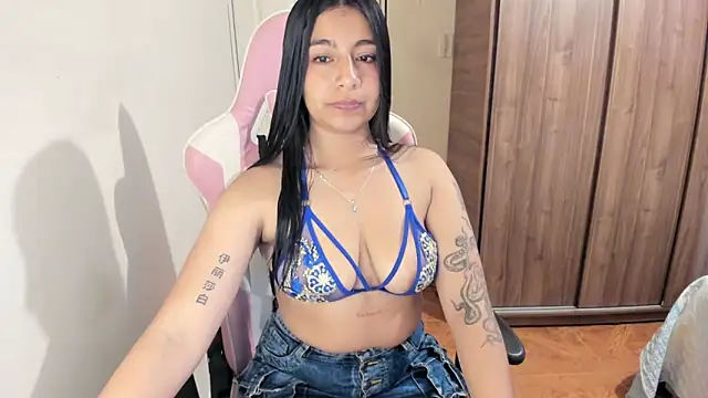 julieth hot69 online show from May 5, 2026, 7:44 am