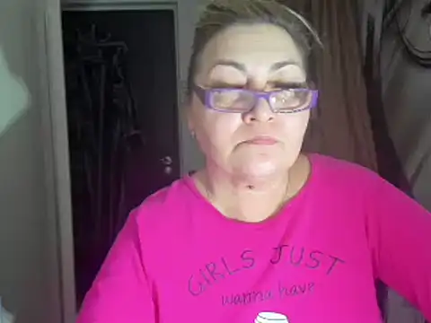 Snapshot of IryshAlice chatting on December 19, 2024, 9:16 pm IryshAlice online show from December 19, 2024, 9:16 pm