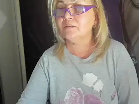 Snapshot of IryshAlice chatting on December 1, 2024, 6:24 pm IryshAlice online show from December 1, 2024, 6:24 pm