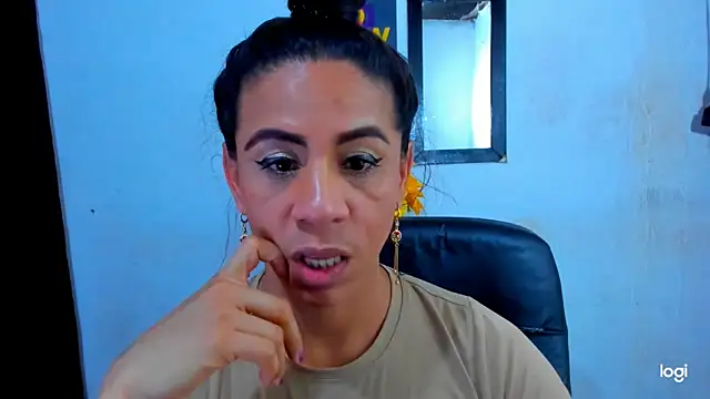 juanblakbigcock online show from April 5, 2026, 3:35 am