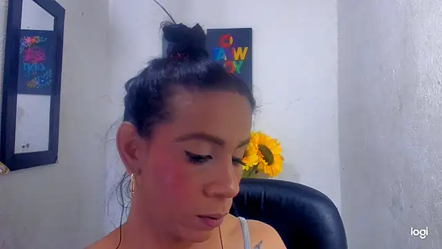 juanblakbigcock online show from October 31, 2025, 3:41 pm