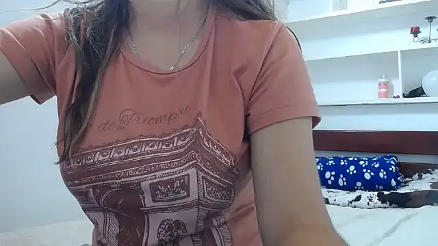 Snapshot of Luna_girlhot_ chatting on November 5, 2025, 8:34 pm Luna girlhot online show from November 5, 2025, 8:34 pm