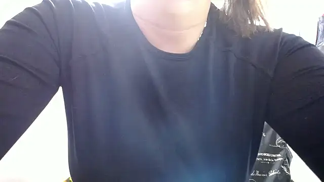 Luna girlhot  online show from April 28, 2026, 4:33 pm