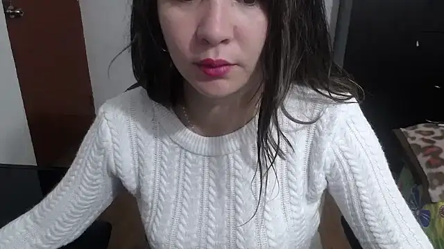 Snapshot of Luna_girlhot_ chatting on March 3, 2025, 6:46 pm Luna girlhot online show from March 3, 2025, 6:46 pm