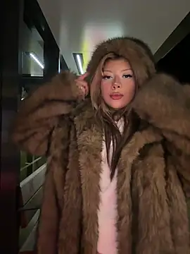 jackelinuh online show from March 18, 2026, 10:54 pm