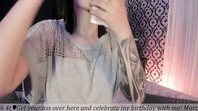 Adeelinee online show from March 4, 2026, 9:00 pm