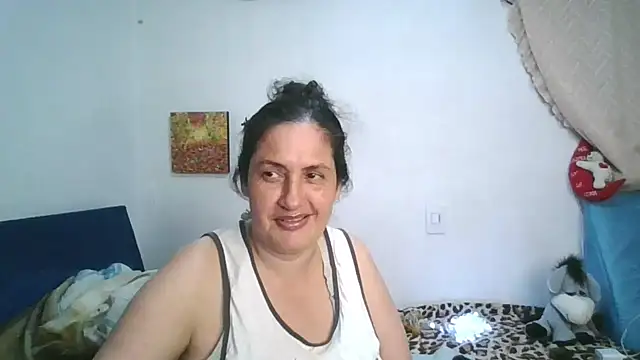 ximenajimenez online show from April 13, 2026, 11:31 pm