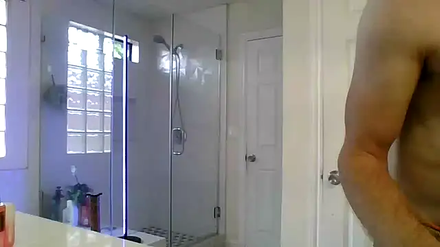 El Gizmo online show from April 12, 2026, 10:46 pm