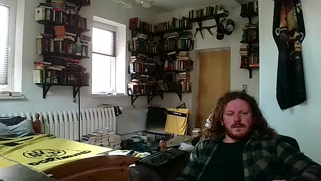 sunr1sa online show from November 19, 2025, 2:39 pm