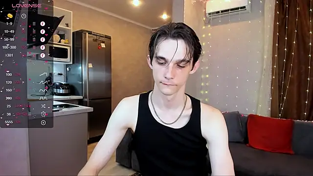 Snapshot of Aaron_Boom chatting on June 27, 2026, 8:04 pm Aaron Boom online show from June 27, 2026, 8:04 pm