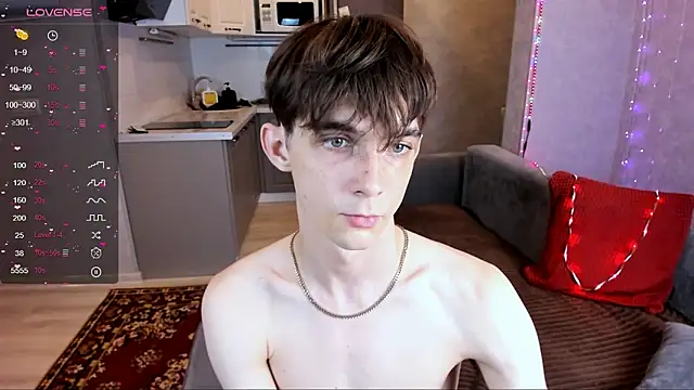 Snapshot of Aaron_Boom chatting on July 20, 2026, 5:26 pm Aaron Boom online show from July 20, 2026, 5:26 pm