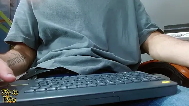 Mr WhiteCock online show from December 21, 2025, 3:41 am