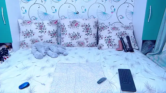 demiemorre online show from June 2, 2026, 4:23 am