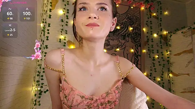 Snapshot of summerhazeee chatting on December 29, 2024, 5:12 pm summerhazeee online show from December 29, 2024, 5:12 pm