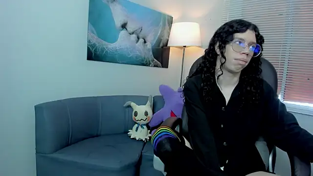 Angel Dust18 online show from November 4, 2025, 3:05 pm